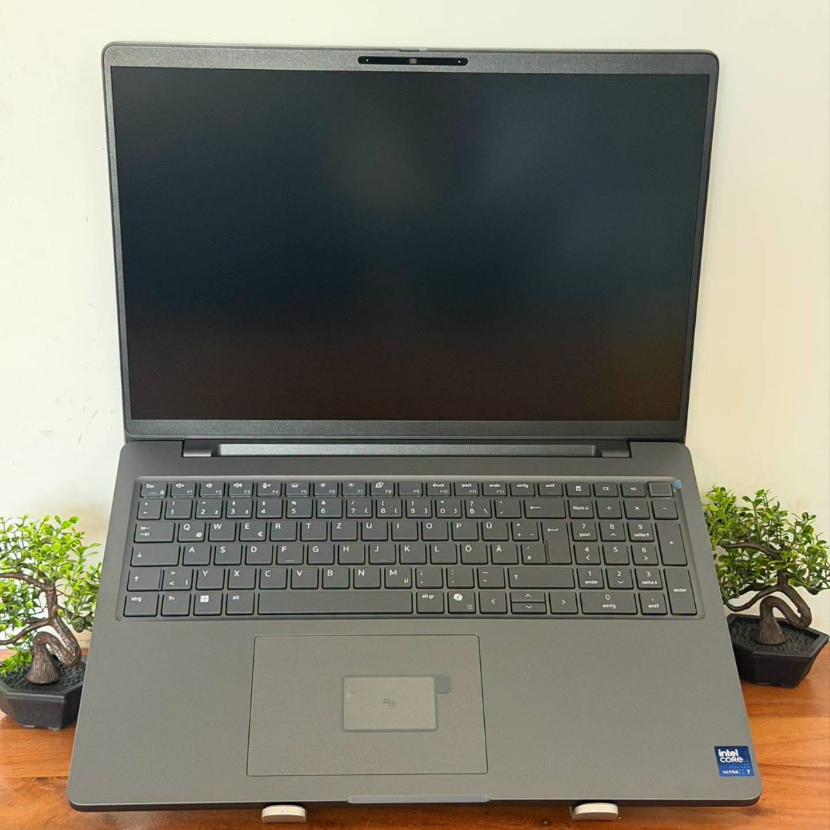 Dell Pro Max 16 MC16250